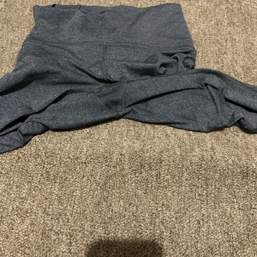 ✨Lululemon Leggings in Grey